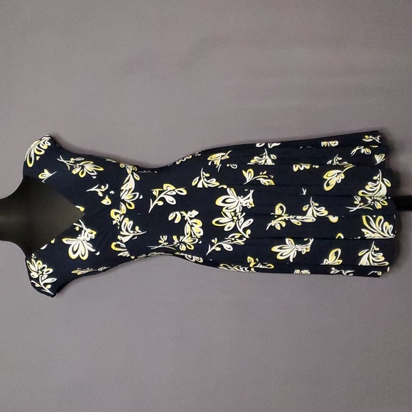Lauren Ralph Lauren Dresses & Skirts - EUC Lauren by Ralph Lauren Dress Size 2